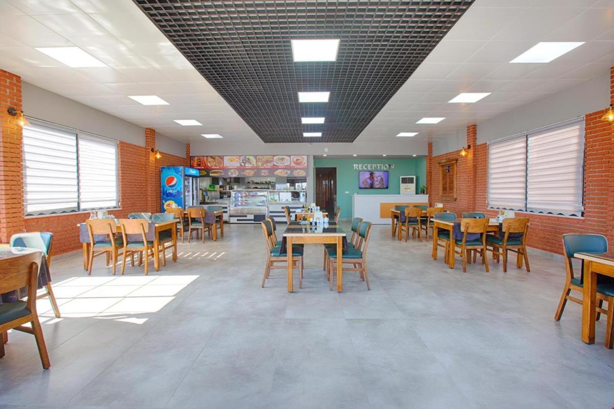 Azak Blue Otel Okurcalar Ngoại thất bức ảnh