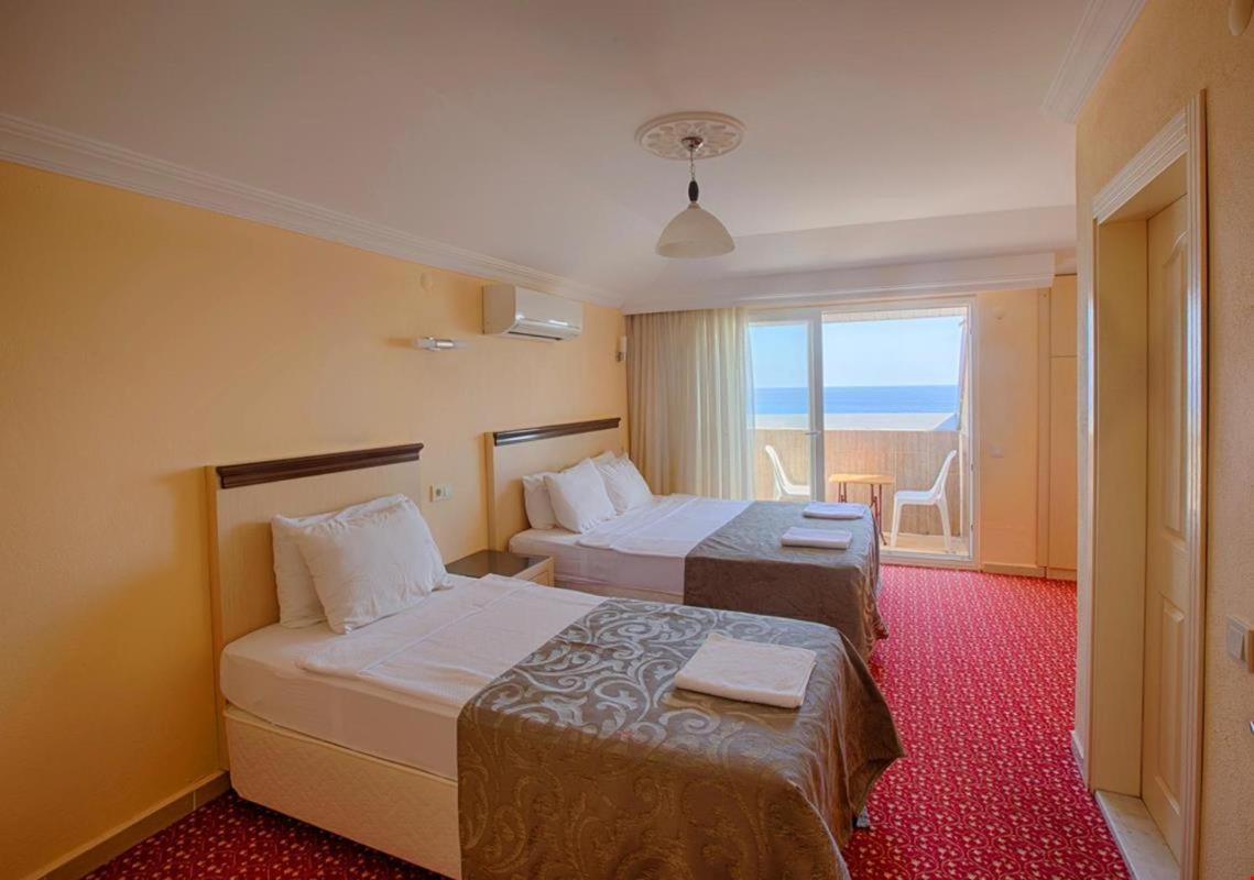 Azak Blue Otel Okurcalar Ngoại thất bức ảnh